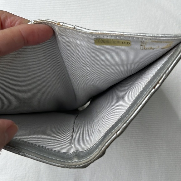 Chanel Silver leather wallet - Picture 9 of 13